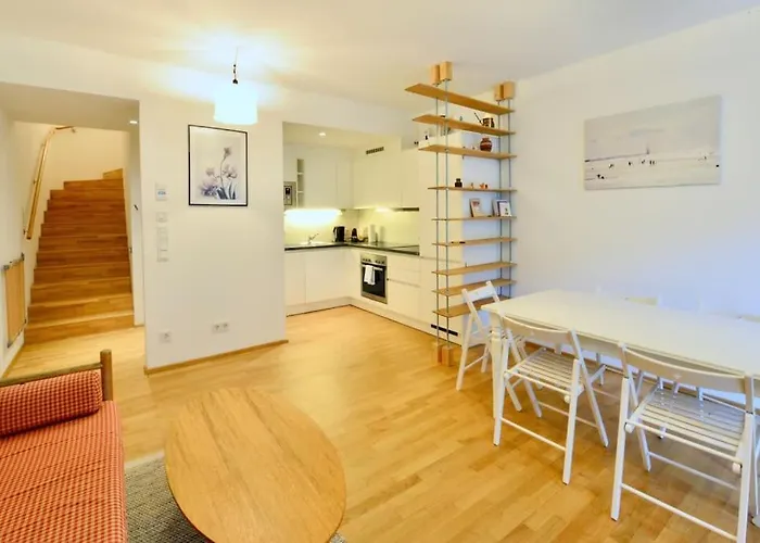 Spacious And Close To City Center