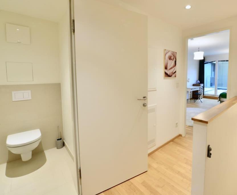 Spacious And Close To Center * Wien